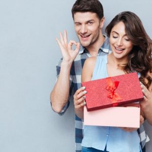 WHAT TO BUY YOUR GIRLFRIEND AS A GIFT IN SRI LANKA